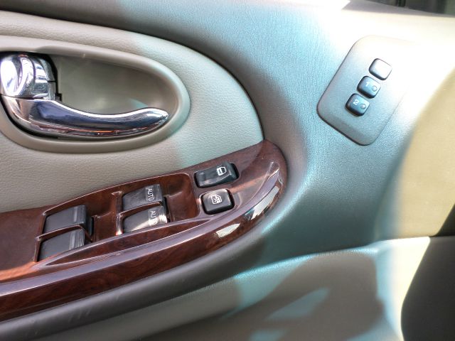 2000 Infiniti I30 Coupe