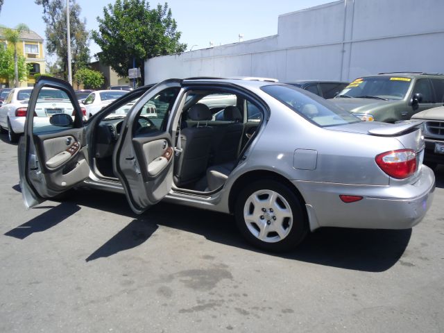 2000 Infiniti I30 Coupe