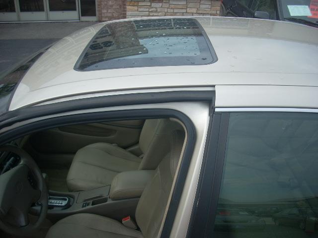 2000 Infiniti I30 Base