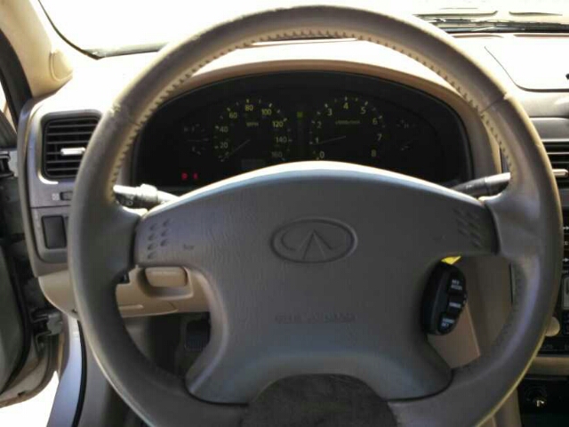 2000 Infiniti I30 Coupe