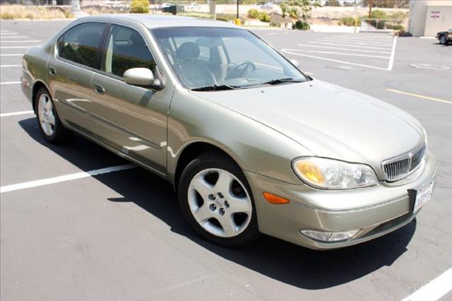 2000 Infiniti I30 Coupe