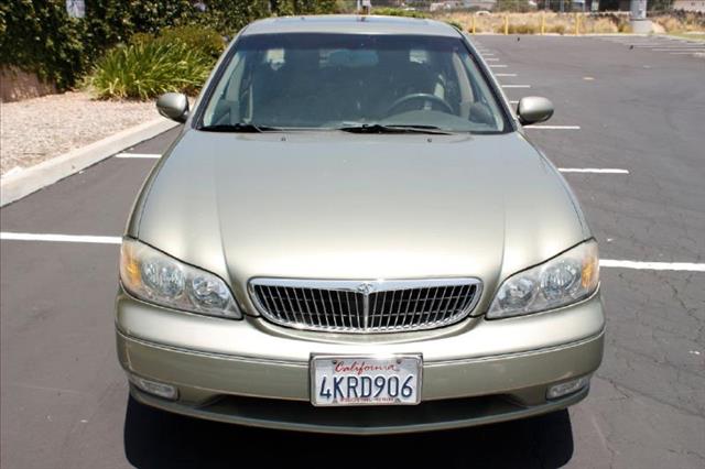 2000 Infiniti I30 Coupe