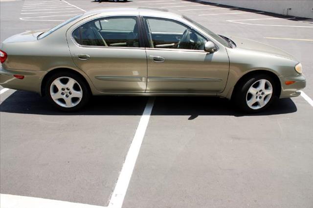 2000 Infiniti I30 Coupe