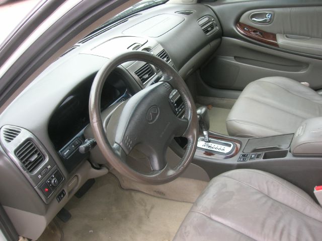 2000 Infiniti I30 Coupe