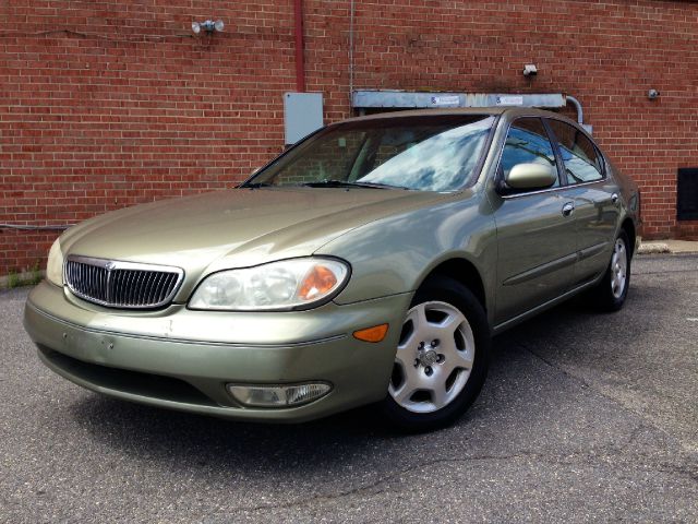 2000 Infiniti I30 L.T. 4-w.d. 5.3L