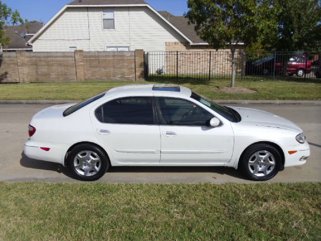 2000 Infiniti I30 3.5