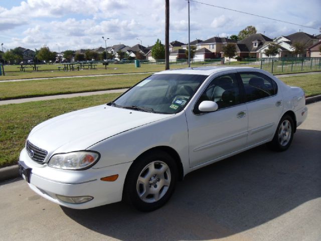 2000 Infiniti I30 3.5