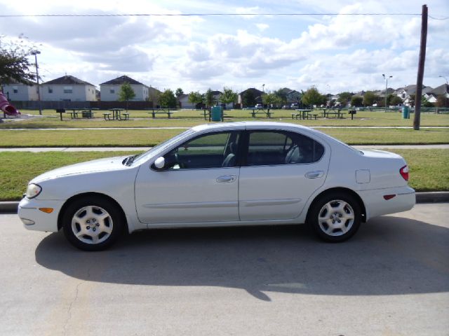 2000 Infiniti I30 3.5