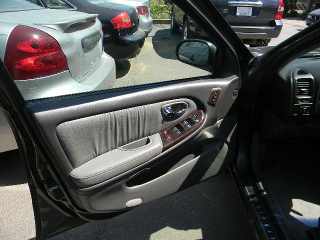 2000 Infiniti I30 Unknown