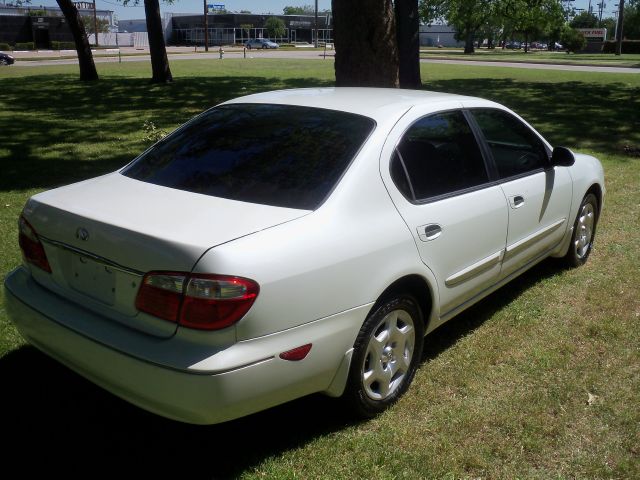 2000 Infiniti I30 Coupe