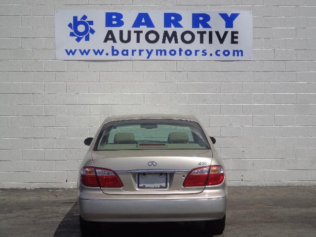 2001 Infiniti I30 Coupe