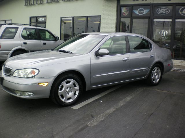 2001 Infiniti I30 Coupe