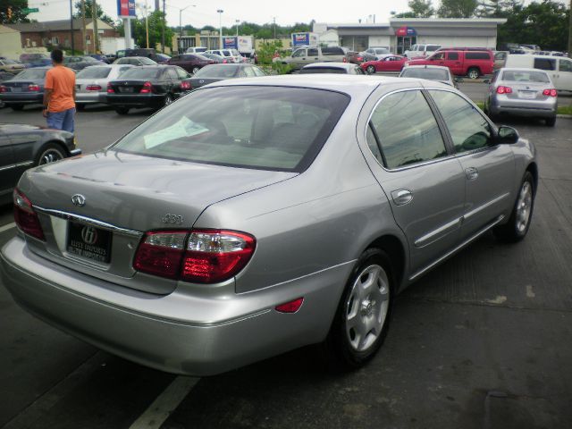 2001 Infiniti I30 Coupe