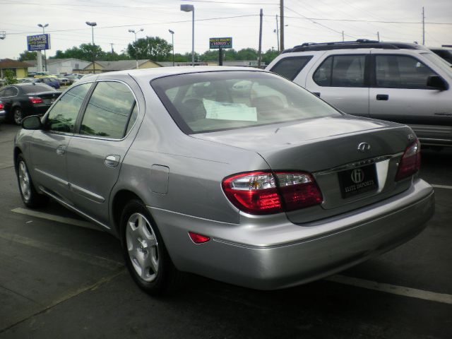 2001 Infiniti I30 Coupe