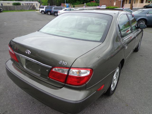 2001 Infiniti I30 Coupe