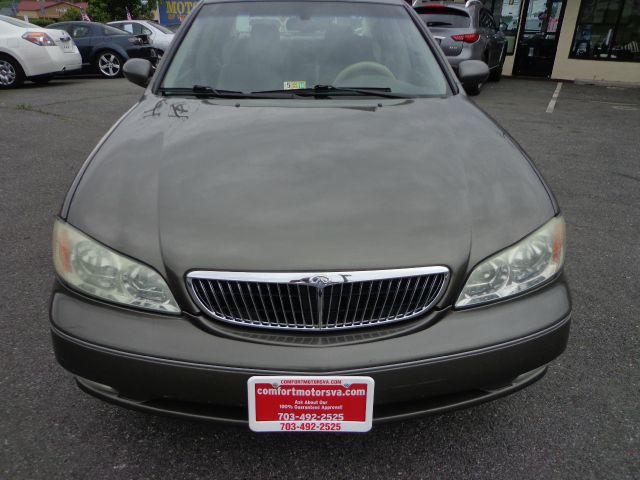 2001 Infiniti I30 Coupe