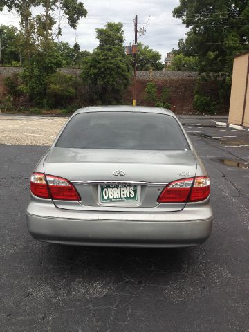 2001 Infiniti I30 Coupe