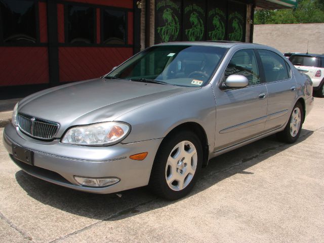 2001 Infiniti I30 Coupe