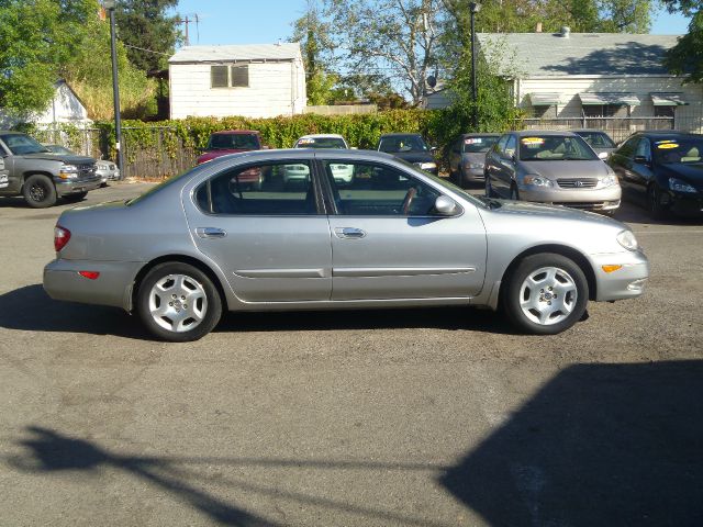 2001 Infiniti I30 Coupe
