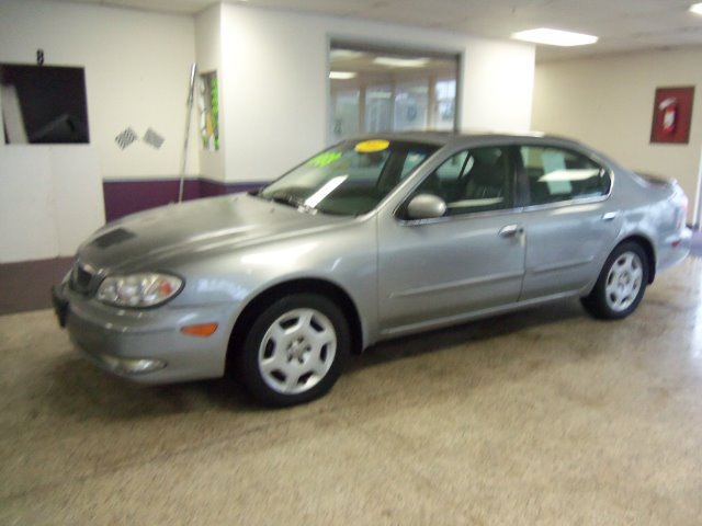 2001 Infiniti I30 Coupe