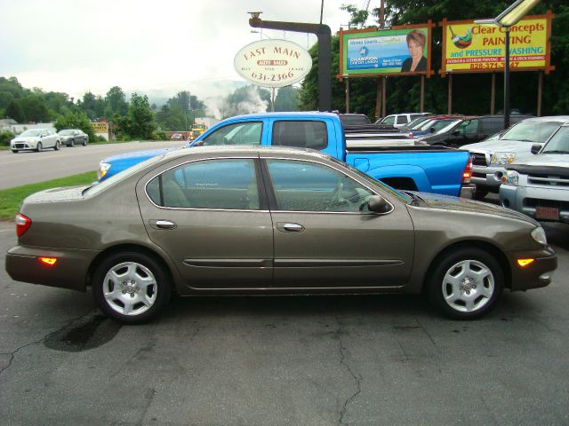 2001 Infiniti I30 Coupe