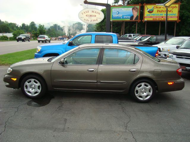 2001 Infiniti I30 Coupe