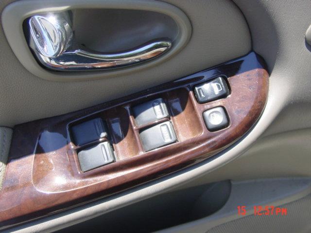 2001 Infiniti I30 Coupe