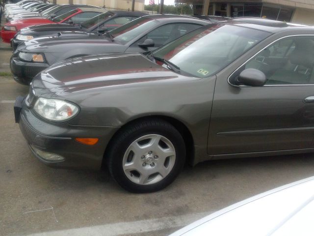 2001 Infiniti I30 Coupe