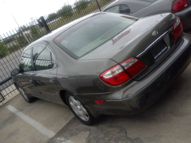 2001 Infiniti I30 Coupe