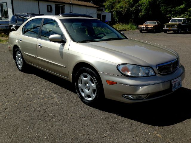 2001 Infiniti I30 LE Clean Car Fax Priced To Go