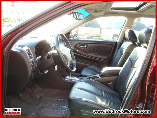 2001 Infiniti I30 Coupe