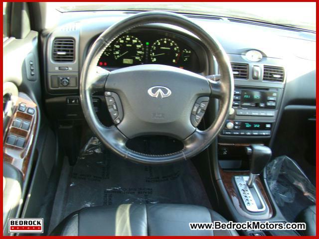 2001 Infiniti I30 Coupe
