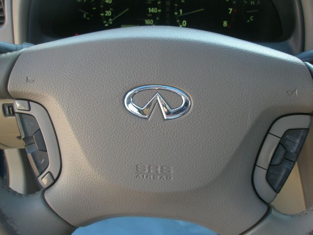 2001 Infiniti I30 Coupe