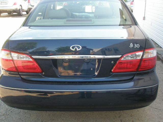2001 Infiniti I30 Coupe