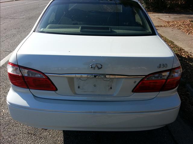 2001 Infiniti I30 Unknown