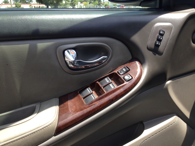 2001 Infiniti I30 3.5