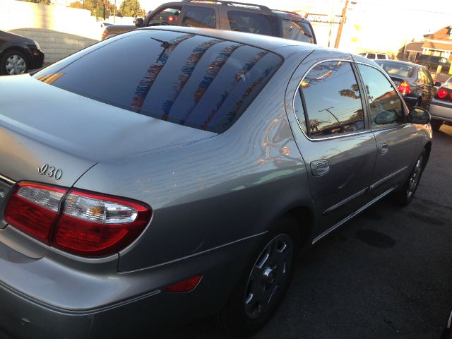 2001 Infiniti I30 Coupe