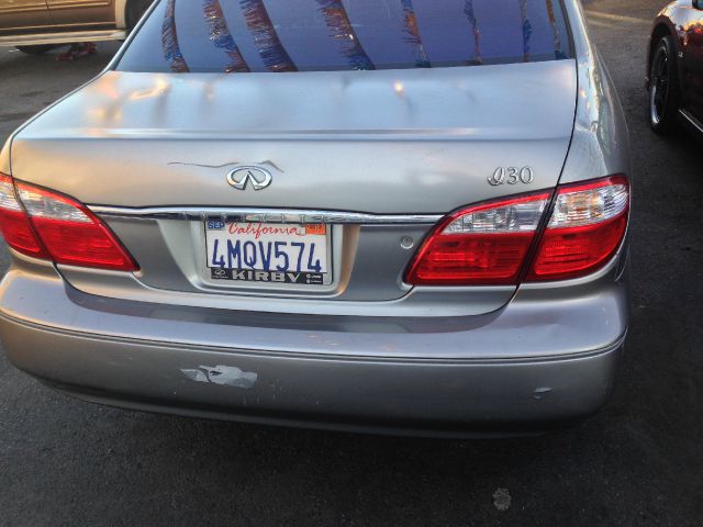 2001 Infiniti I30 Coupe