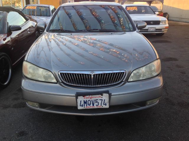 2001 Infiniti I30 Coupe