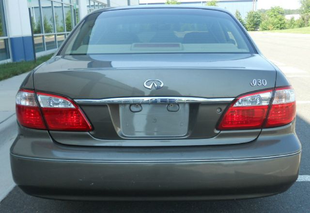 2001 Infiniti I30 Coupe