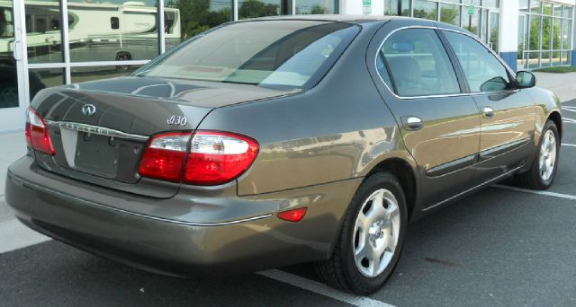 2001 Infiniti I30 Coupe