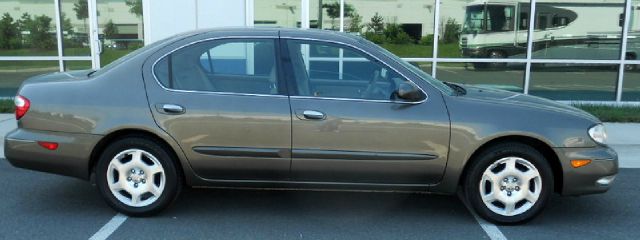 2001 Infiniti I30 Coupe