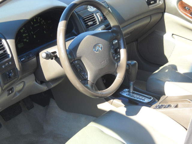 2001 Infiniti I30 Coupe