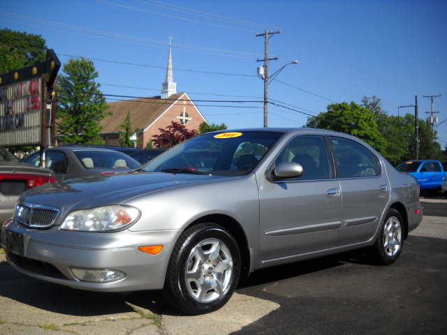 2001 Infiniti I30 Coupe