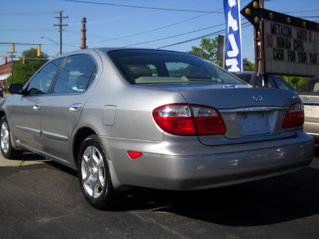 2001 Infiniti I30 Coupe
