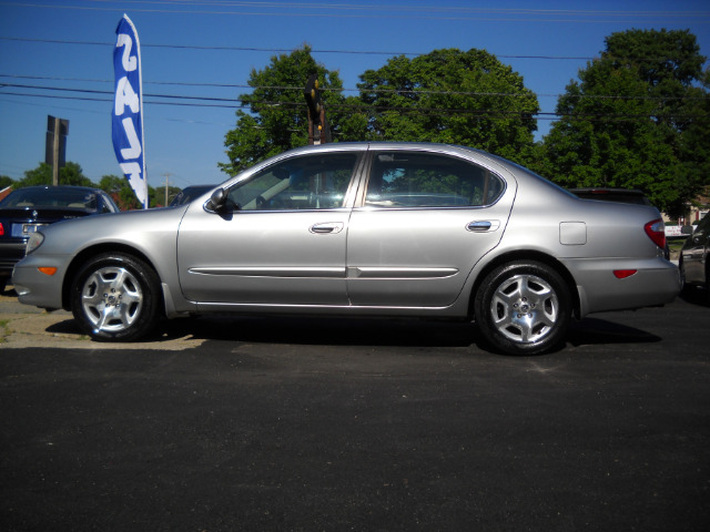 2001 Infiniti I30 Coupe