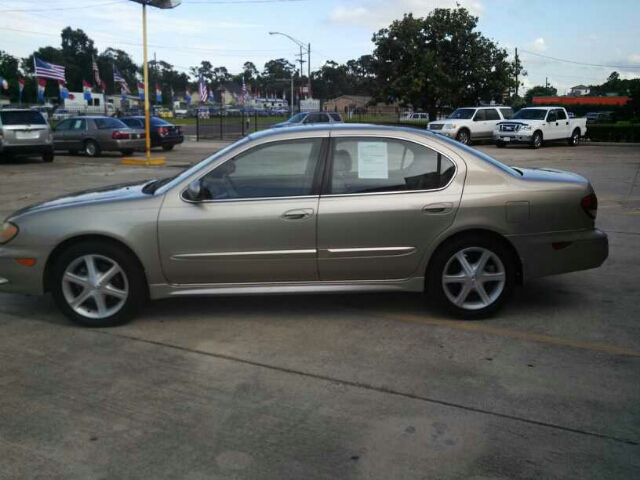 2002 Infiniti I35 Base