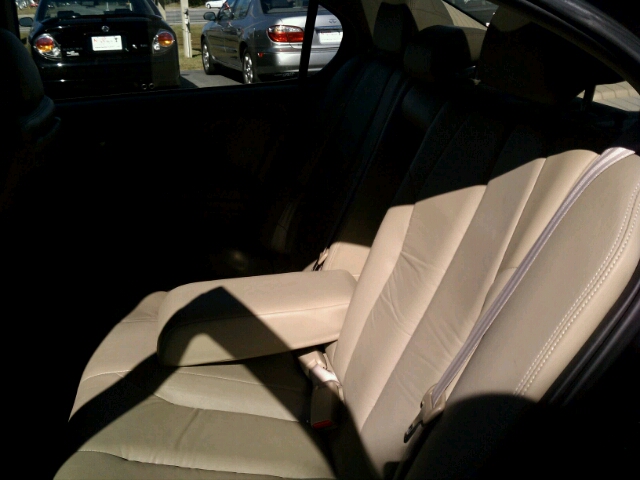 2002 Infiniti I35 Base