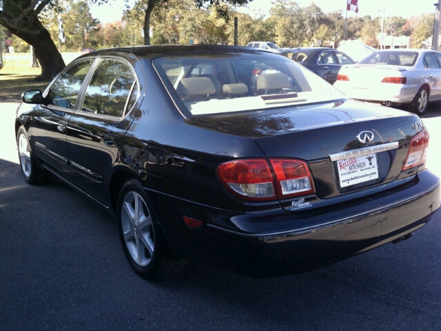 2002 Infiniti I35 Base