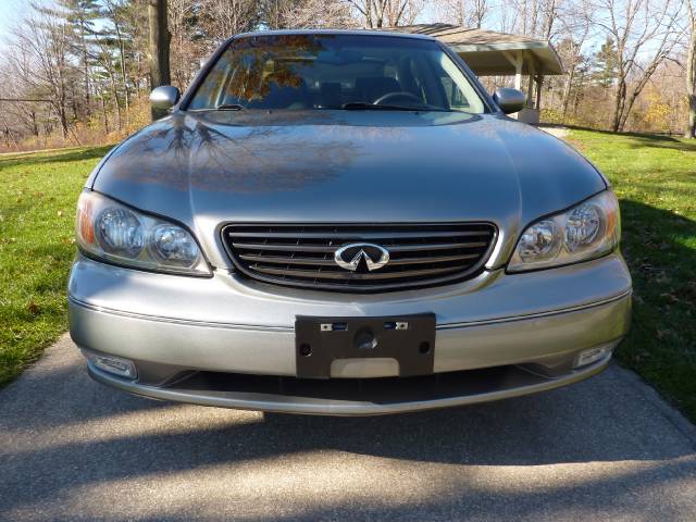 2003 Infiniti I35 Base